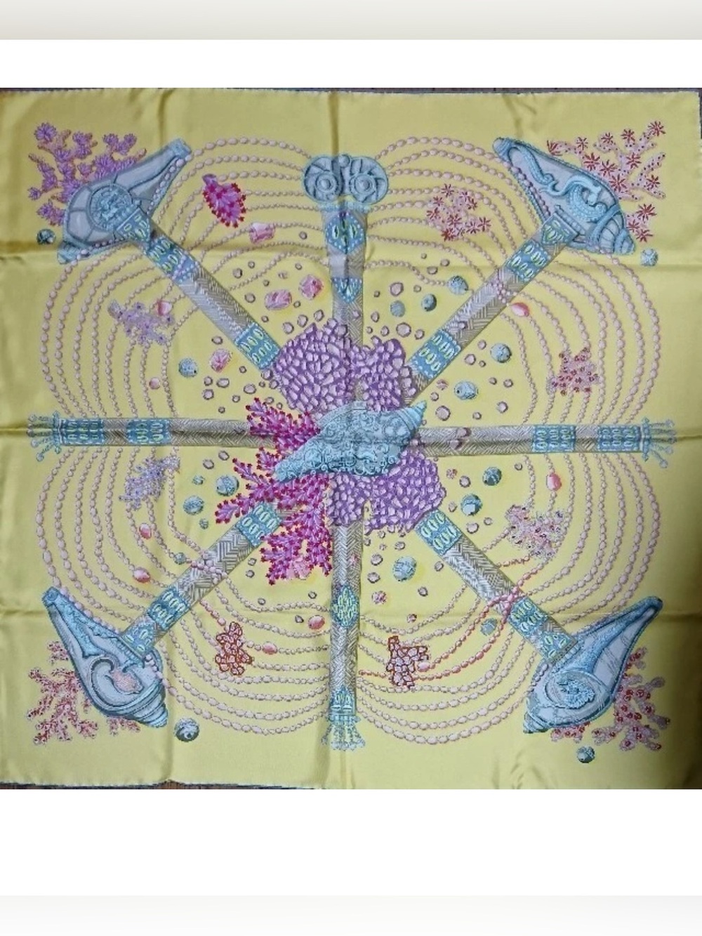 Hermes Yellow Seashell Silk Scarf brand new big size - Picture 4 of 13